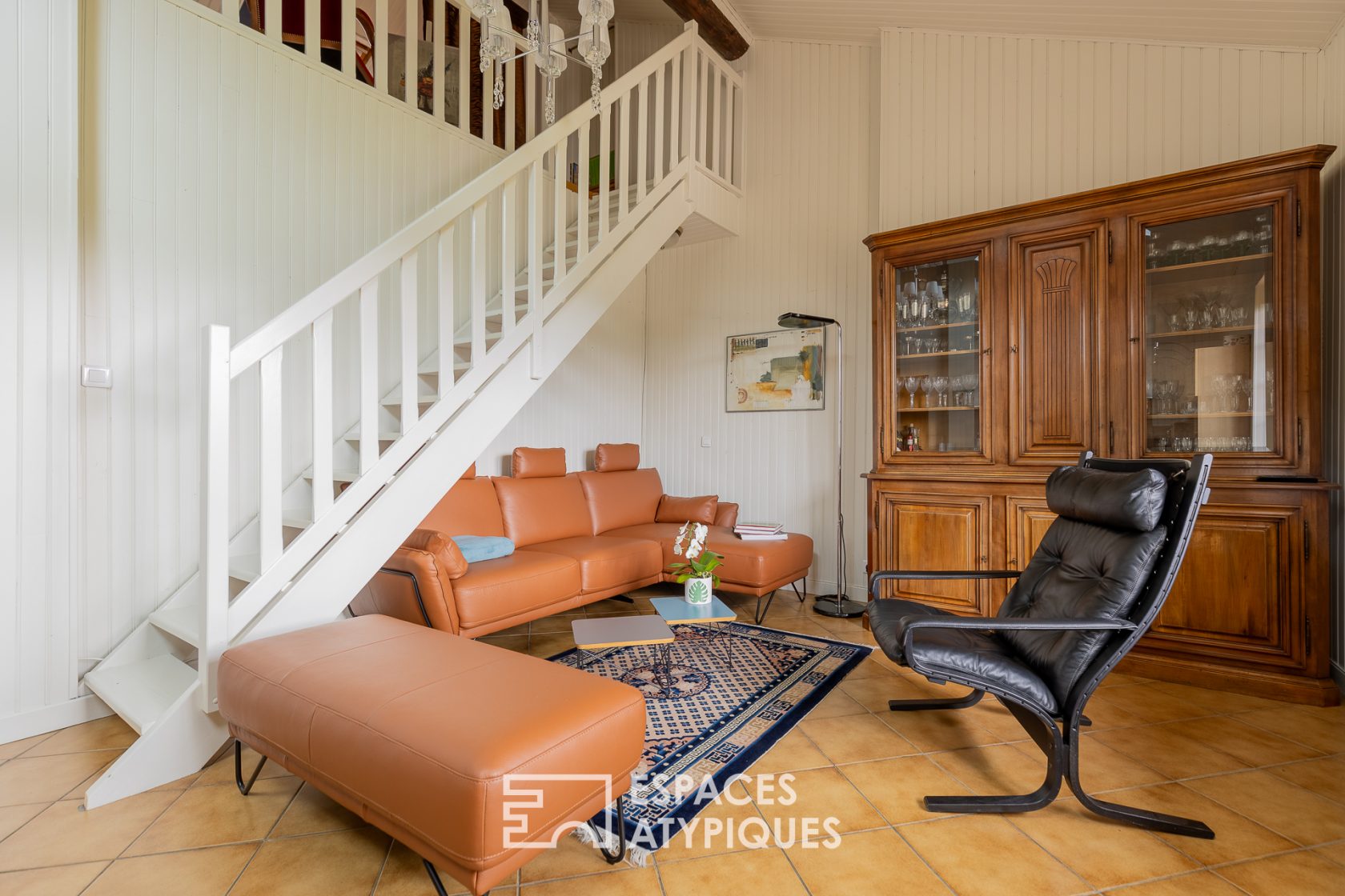 Exceptional farmhouse and its garden with swimming pool