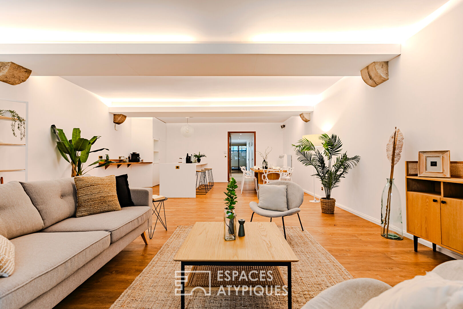 Loft avec garage et terrasse en plein coeur des Chartrons