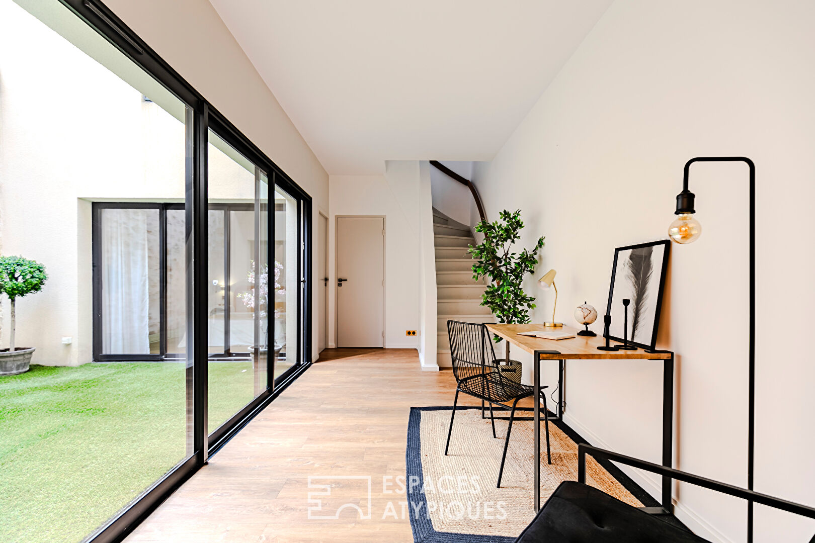 Loft avec garage et terrasse en plein coeur des Chartrons