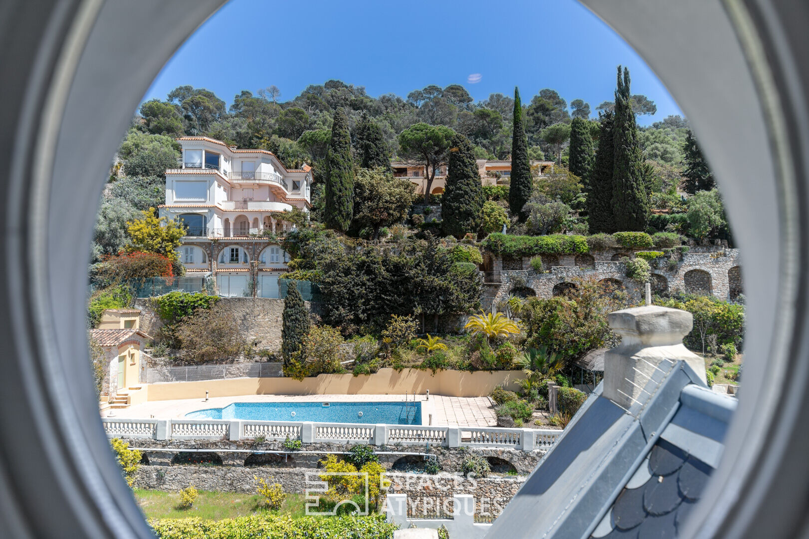 Appartement dans une Demeure Bourgeoise avec vue mer