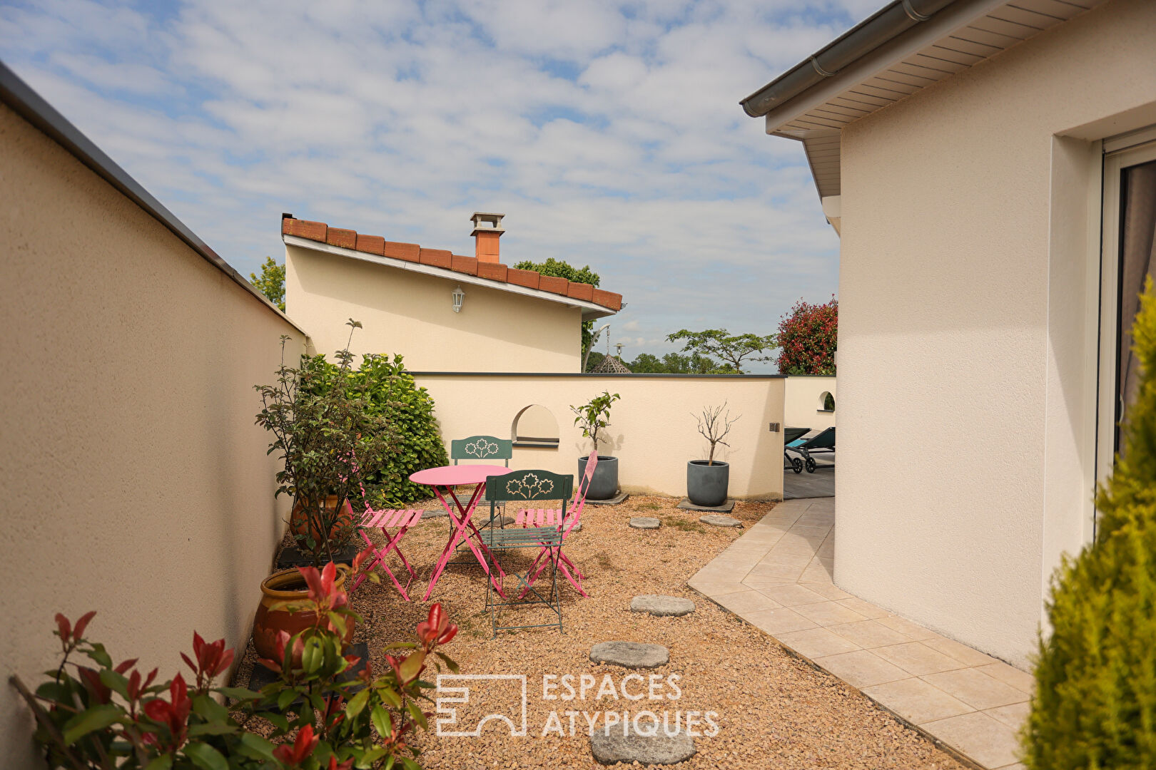 Charmante maison de plain pied avec piscine