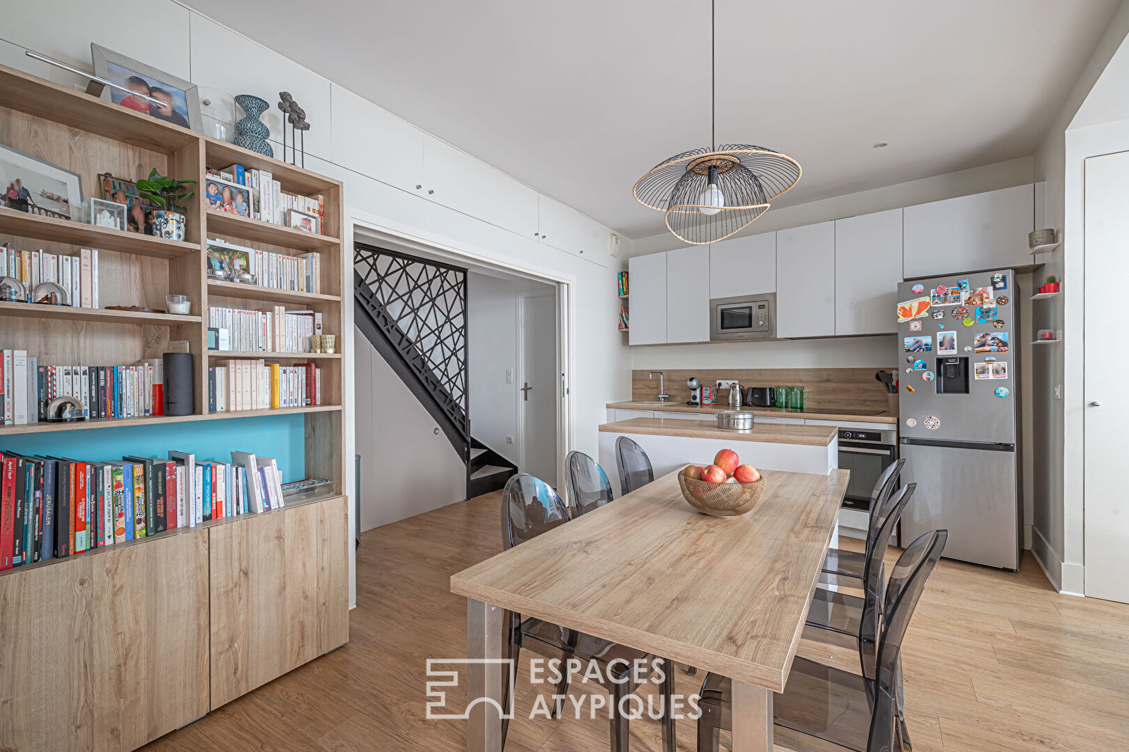 House/loft in a former printing works with terrace