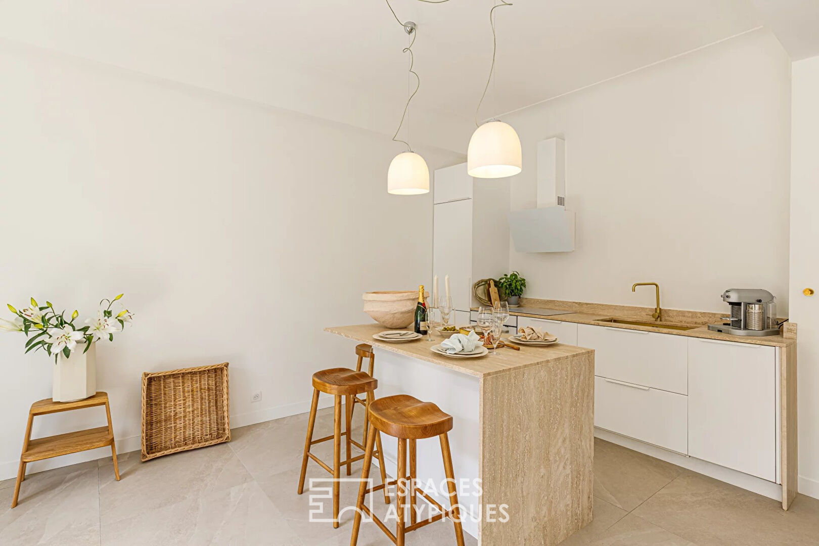 Appartement rénové avec balcon proche du Negresco