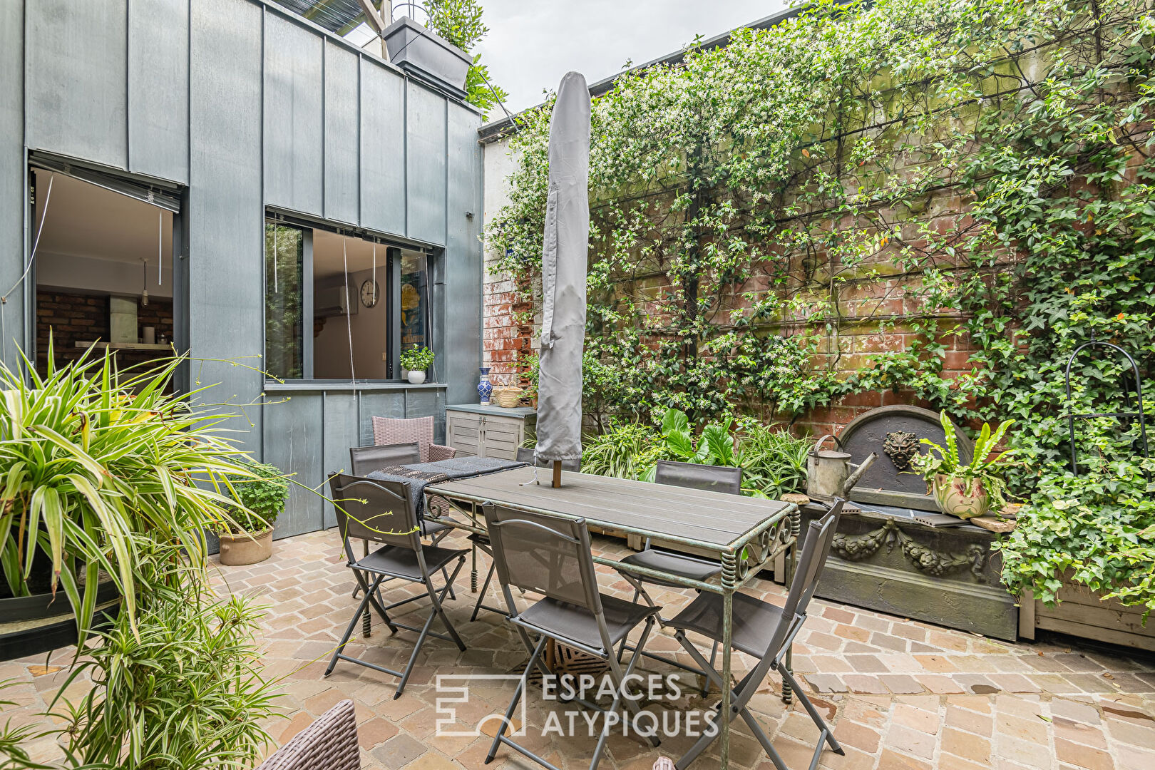 Appartement en duplex avec terrasses à Bordeaux