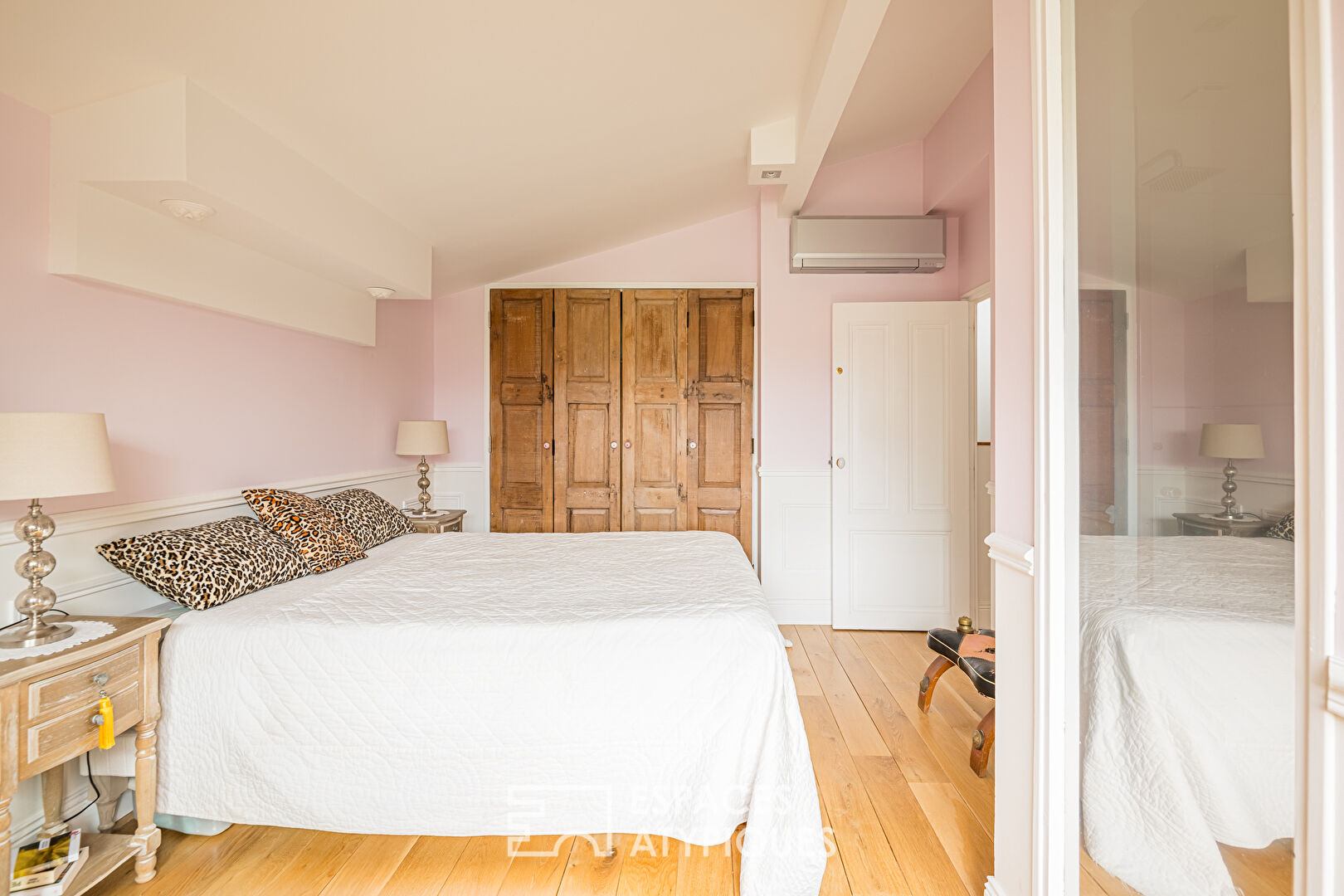 Appartement en duplex avec terrasses à Bordeaux