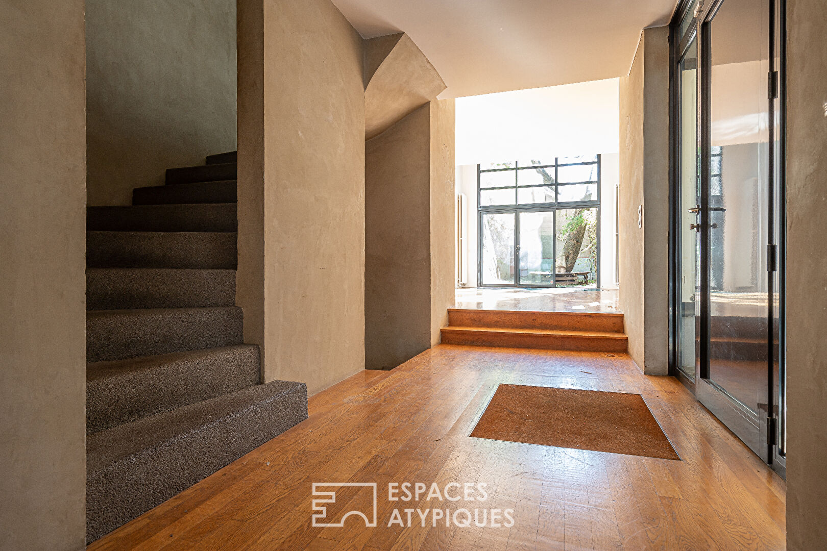 Loft house with garden and terraces Daguerre district