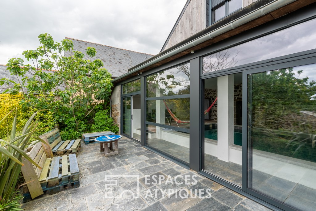 Charming 19th century residence, swimming pool and adjoining accommodation