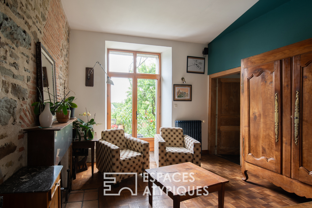 Charming 19th century residence, swimming pool and adjoining accommodation