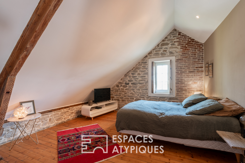 Elegant 20th century bourgeois residence