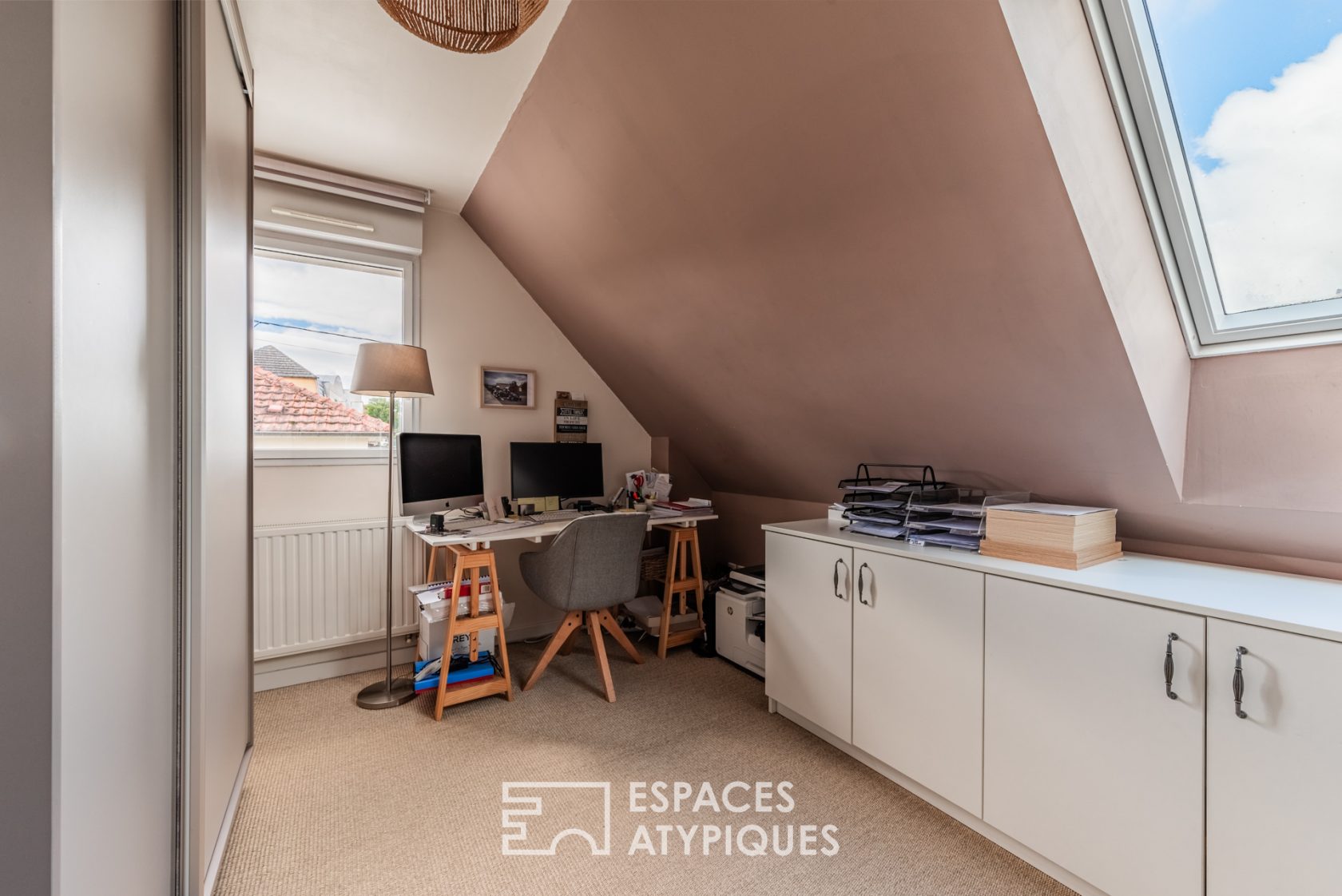 Maison contemporaine et son jardin