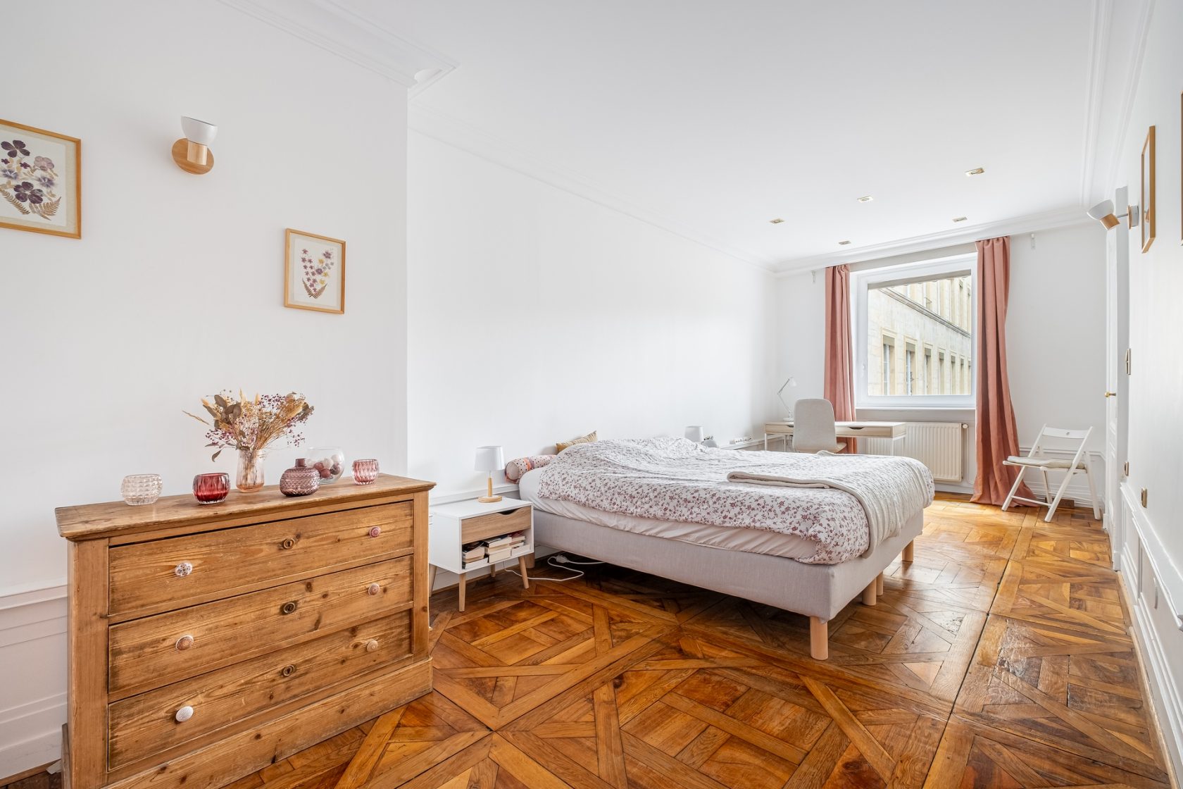 Grand duplex avec garage Place Sathonay