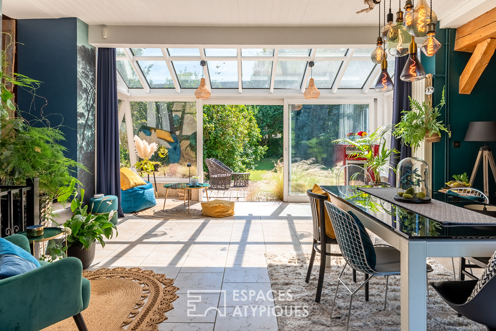 Old renovated farmhouse with swimming pool
