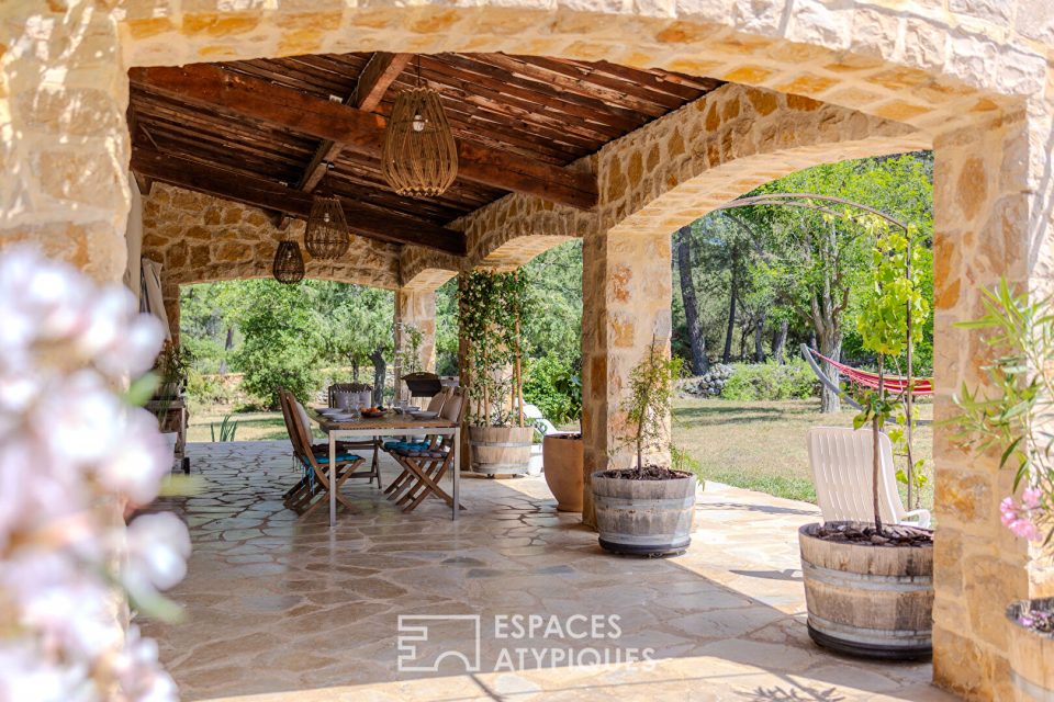 Maison de charme dans son écrin de verdure - Réf. 6430