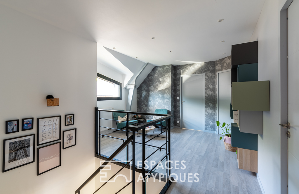 Contemporaine conviviale et sa piscine
