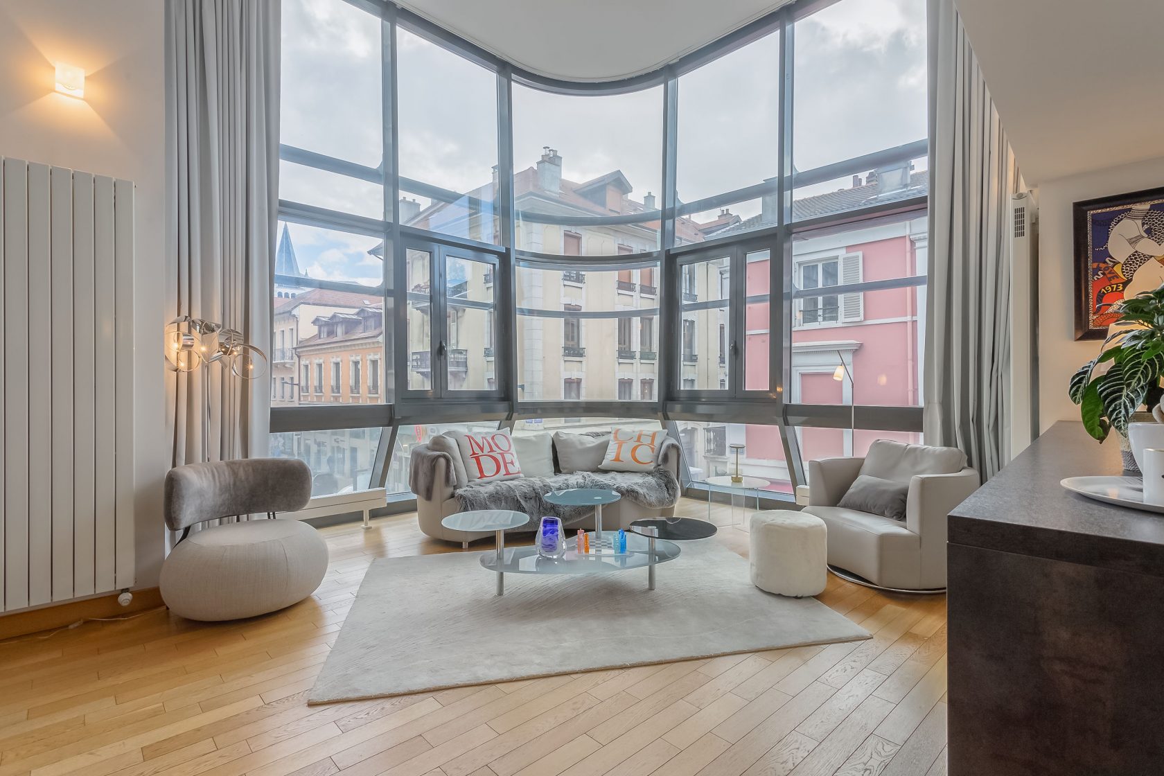 Trouvez votre bien immobilier parmi une sélection de biens atypiques :