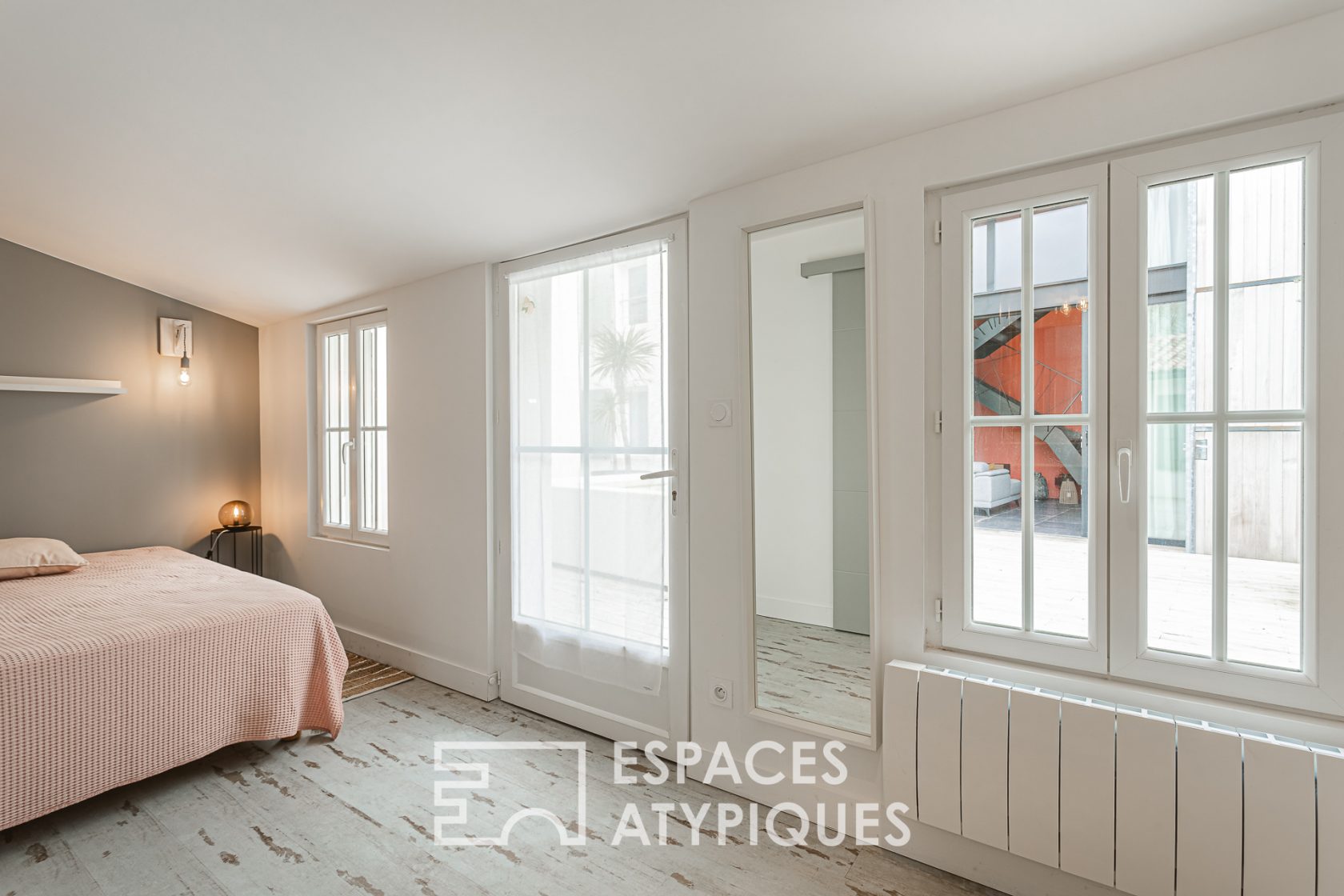 Ancien chai viticole réhabilité en loft