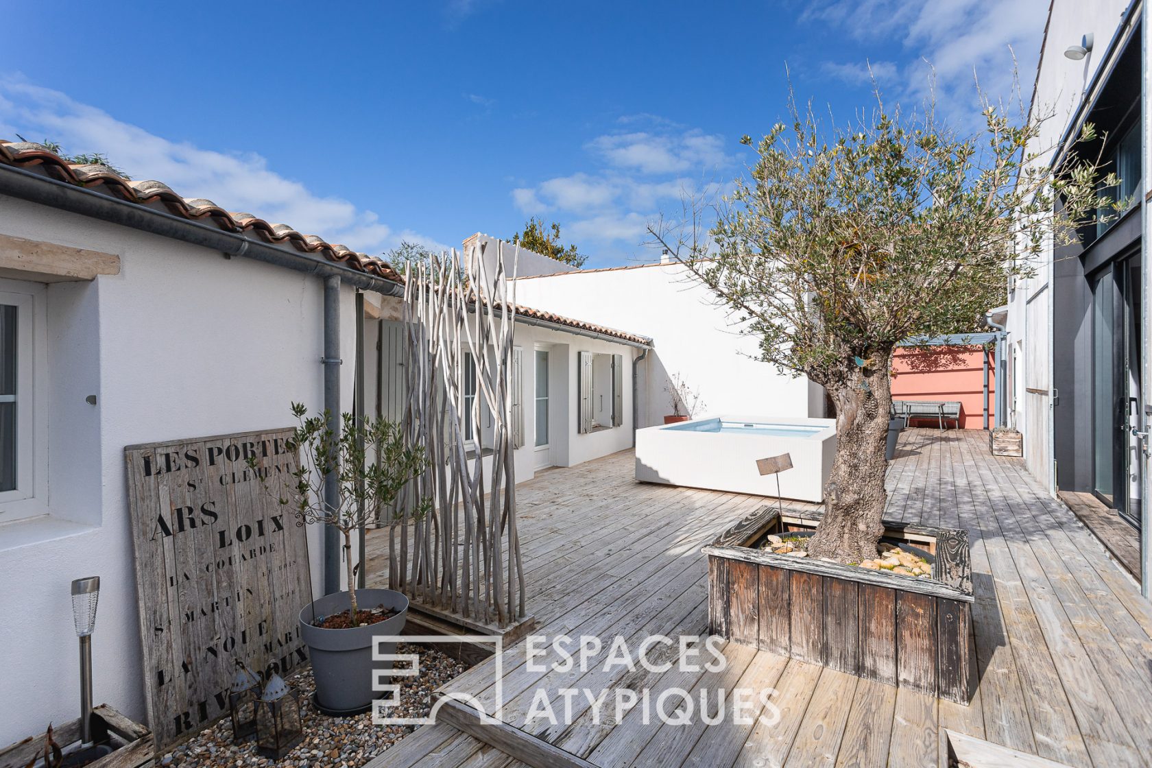 Ancien chai viticole réhabilité en loft