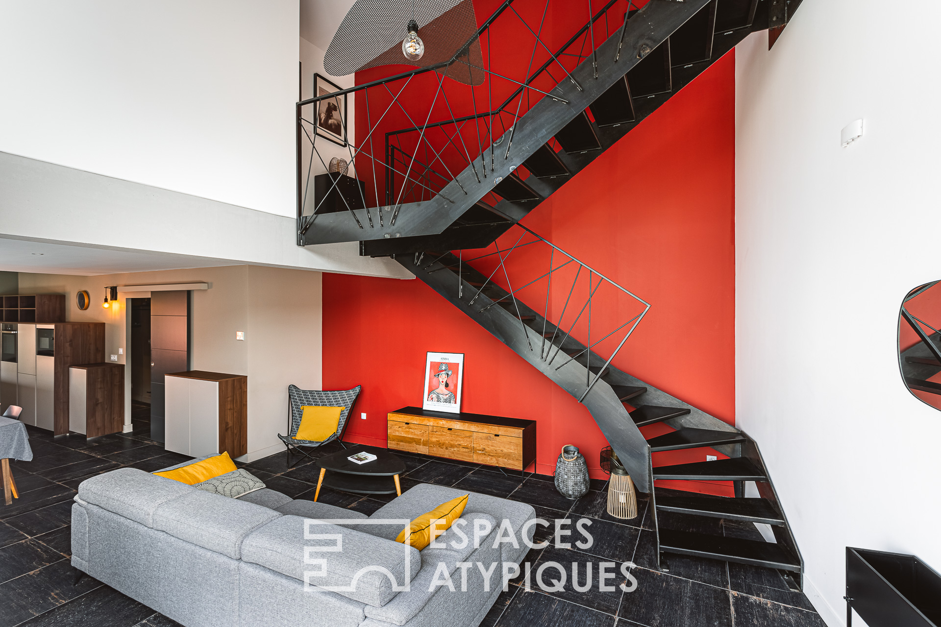 Ancien chai viticole réhabilité en loft