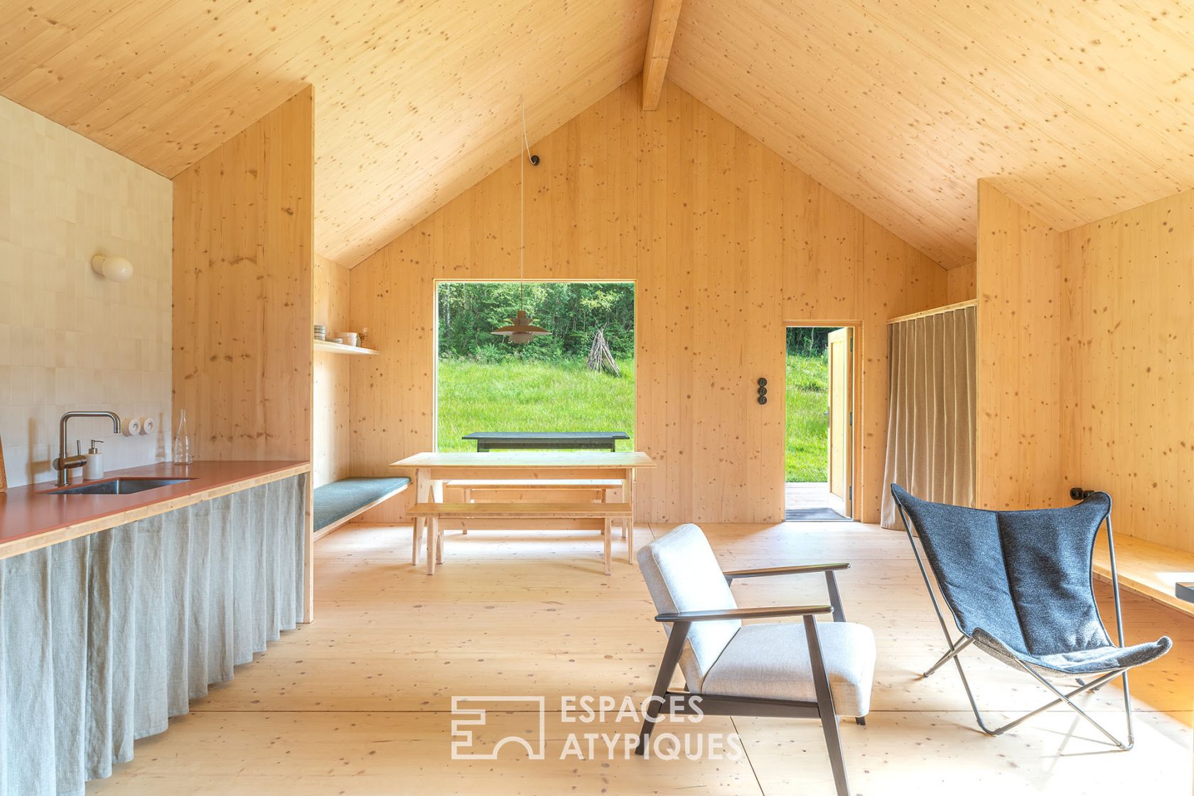 Chalet d’architecte minimaliste en pleine nature