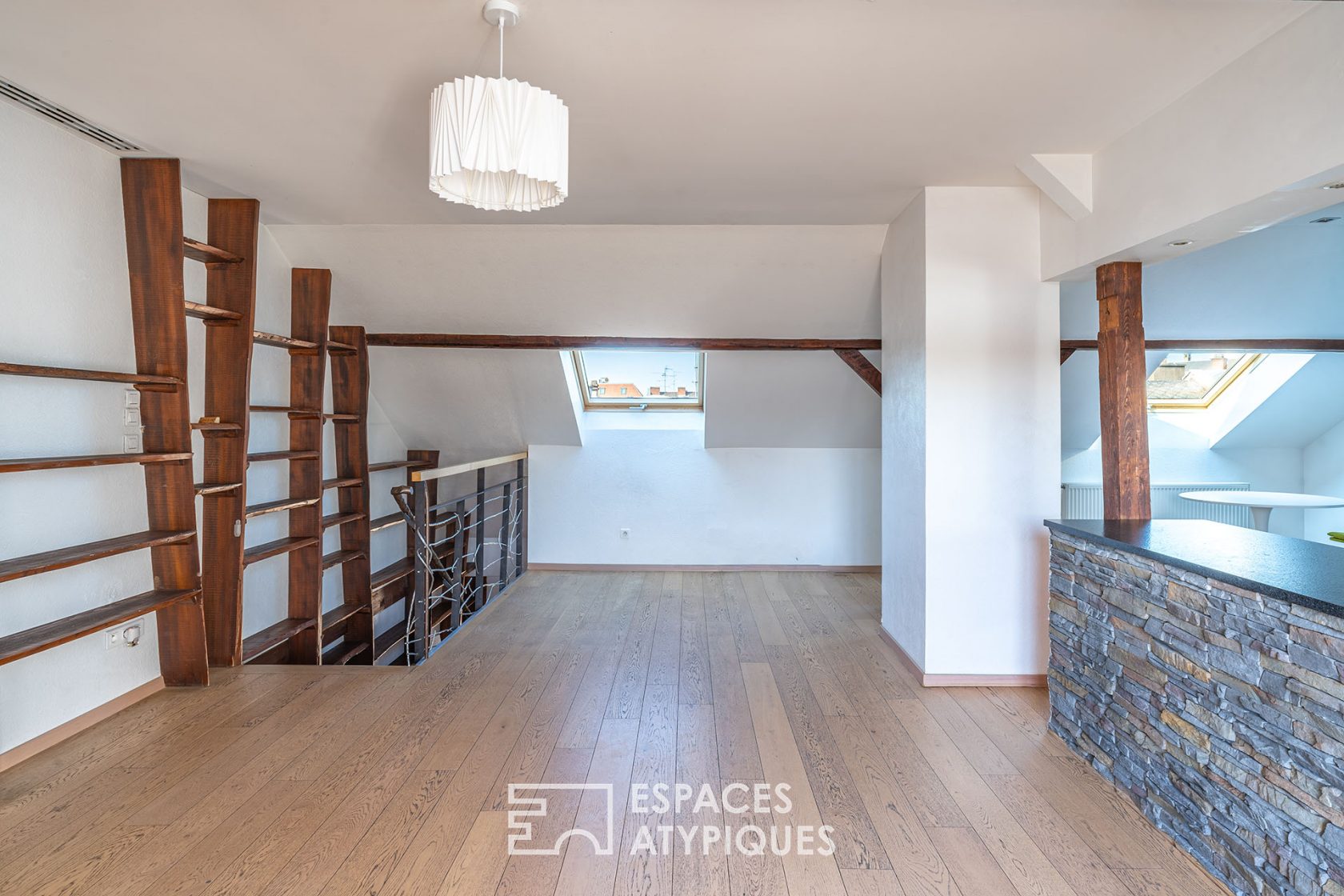 Duplex apartment with rooftop terrace in the heart of the Neustadt