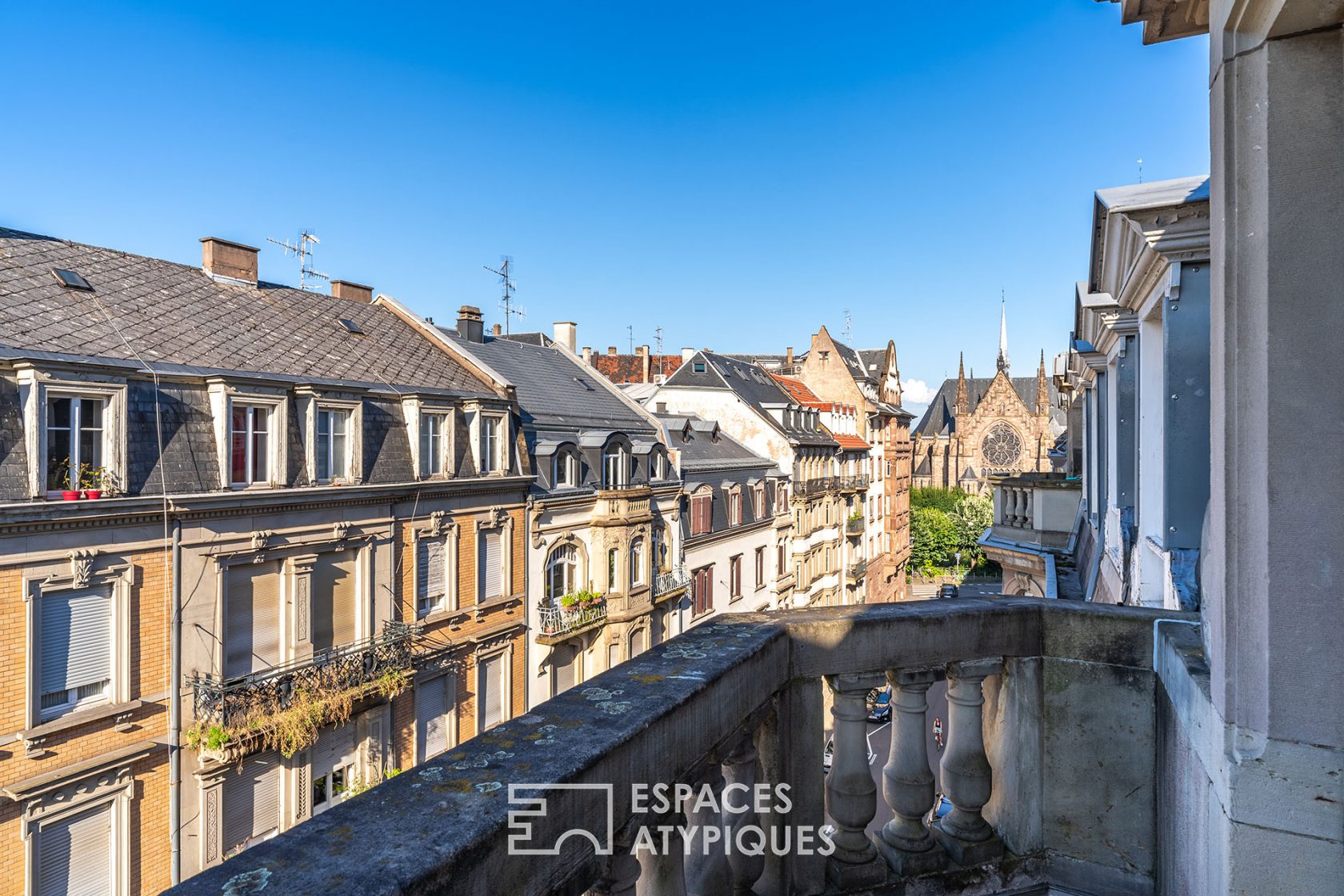 Duplex apartment with rooftop terrace in the heart of the Neustadt