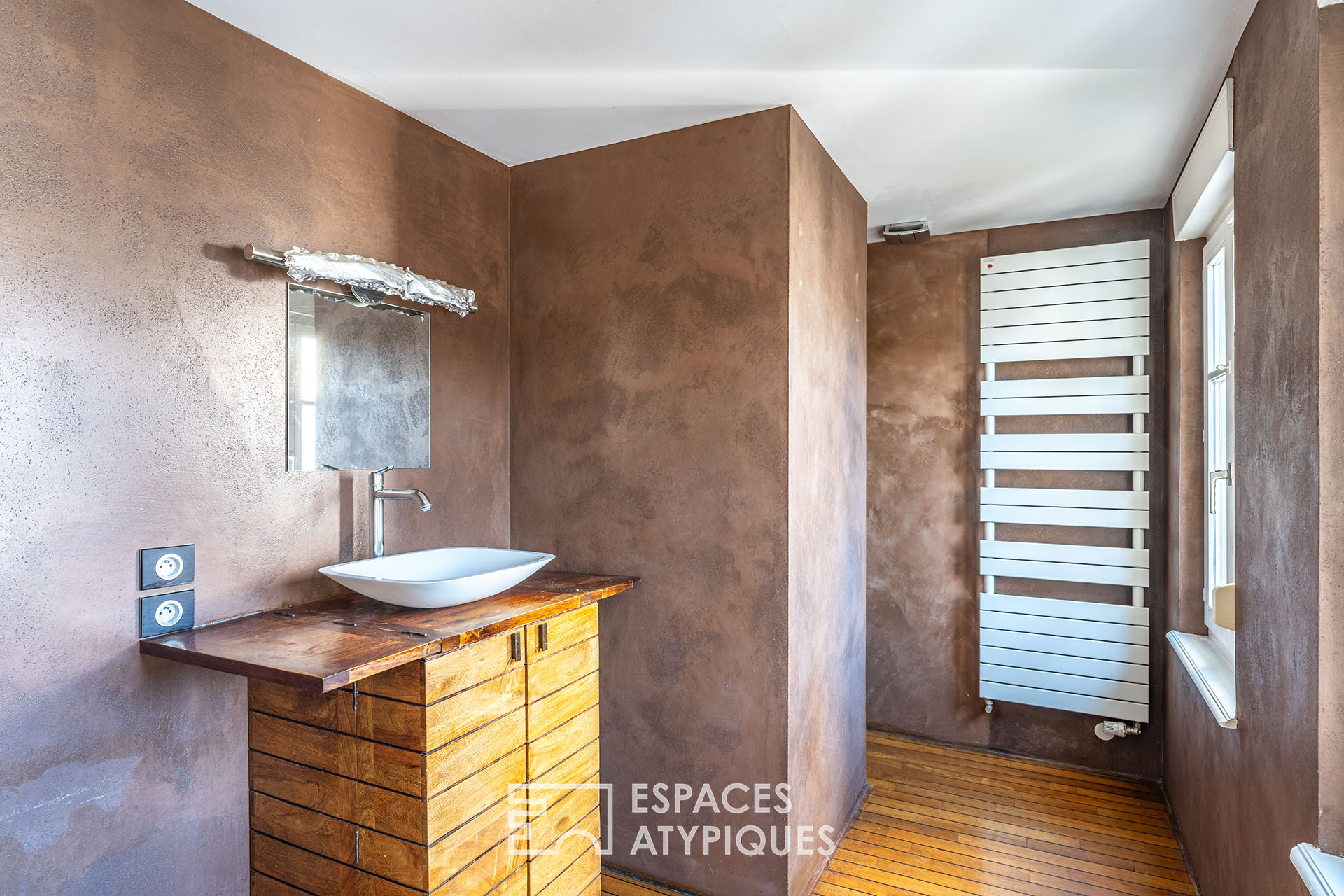 Duplex et sa terrasse sur les toits au coeur de la Neustadt