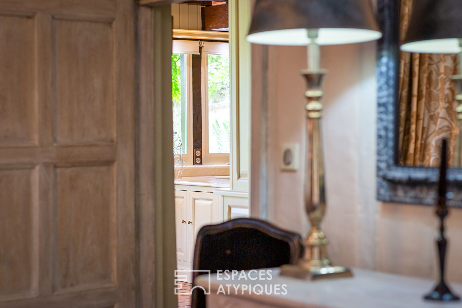 Ancien présbytère du 17e siècle avec maison d’amis