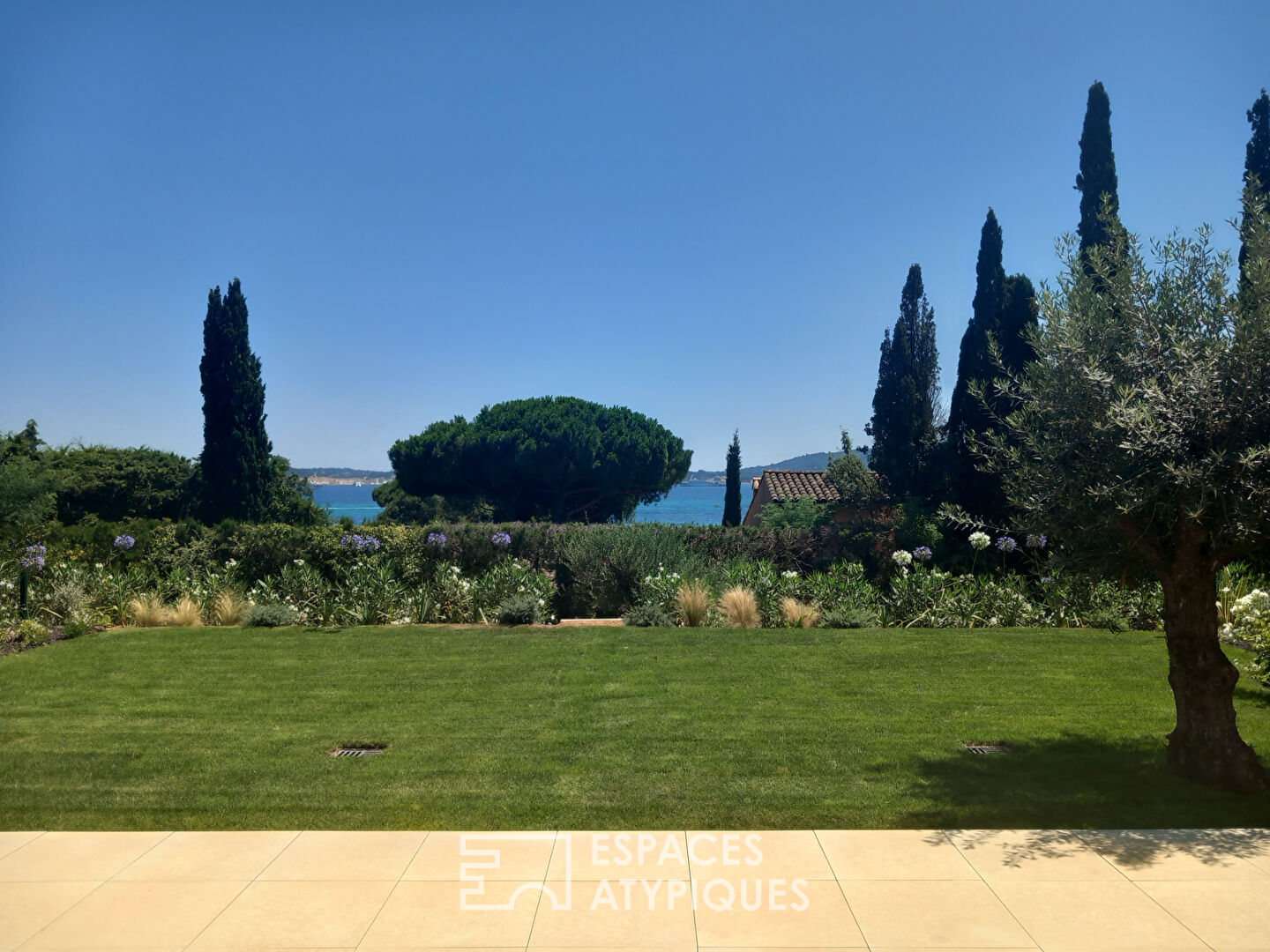 Appartement d’exception avec jardin et vue mer