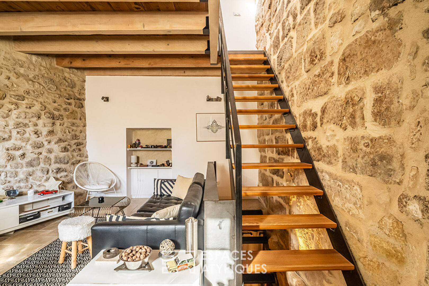 Maison de village entièrement rénovée  proche de Pézenas