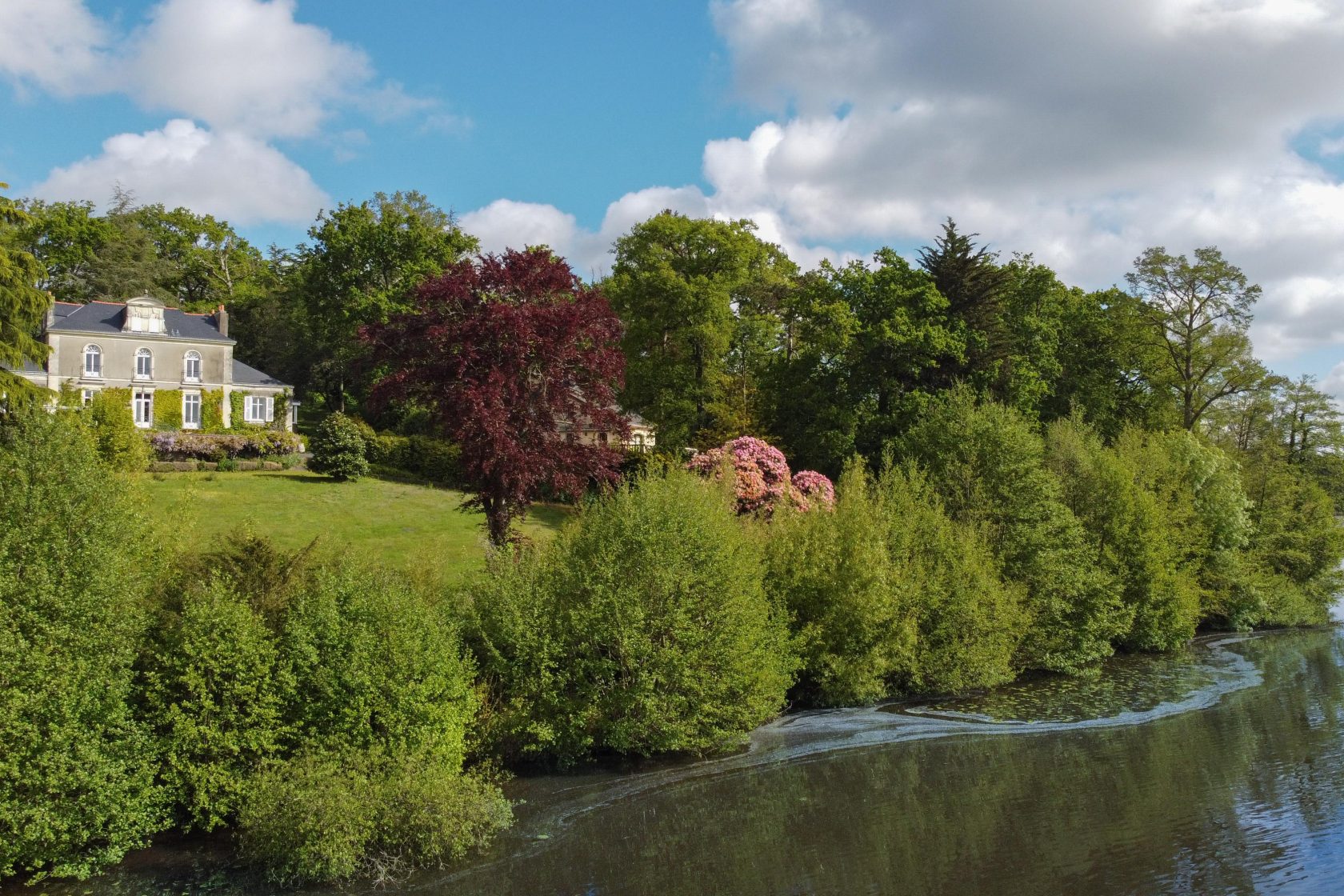 Petite Folie Nantaise on the banks of the Erdre