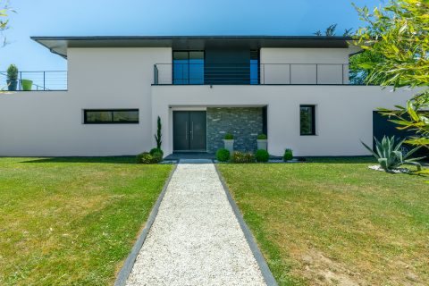 Sublime Contemporary Home on the Banks of the Erdre