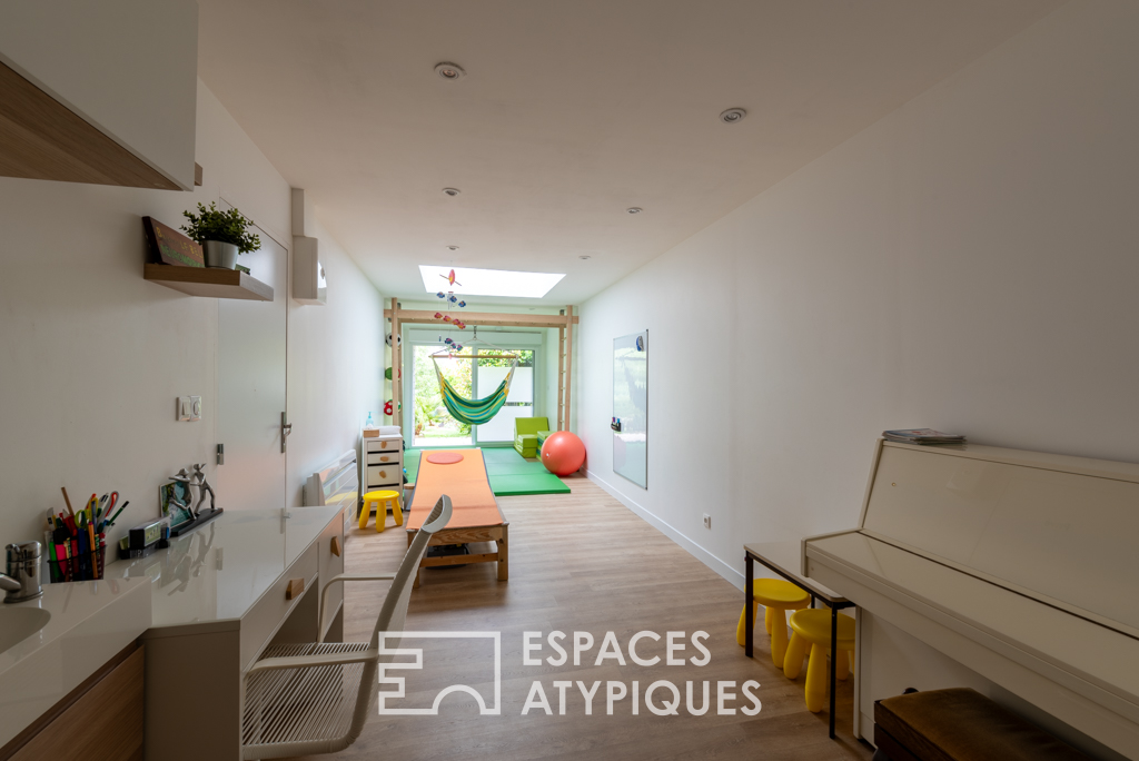 Harmonieuse villa familiale et son studio