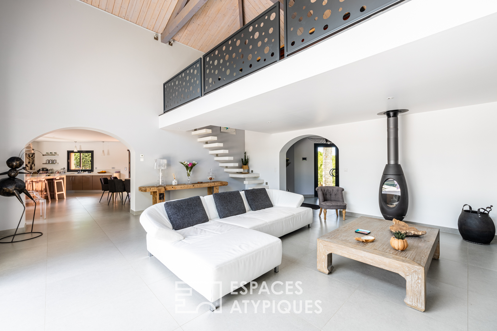 Contemporary villa with a hacienda feel