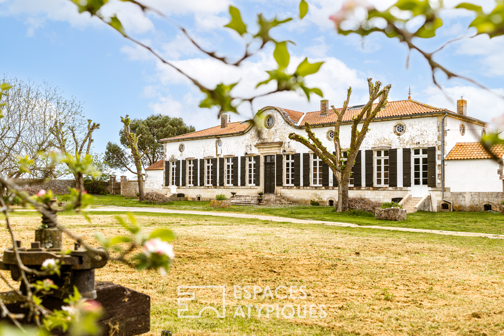 Un domaine historique entre mer et campagne