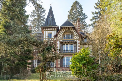 Authentic Anglo-Norman style property in the historic center of Villennes Sur Seine