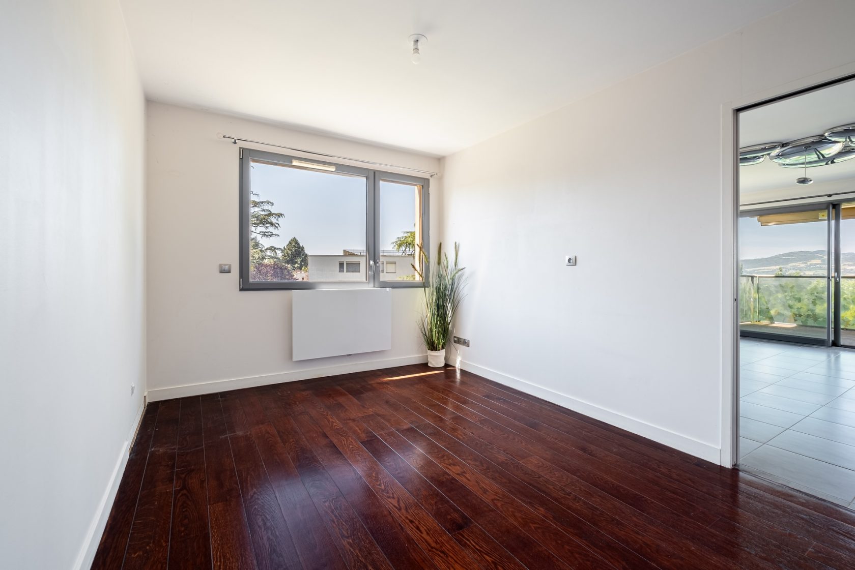 Appartement en dernier étage avec terrasse et vue sur les monts du Lyonnais