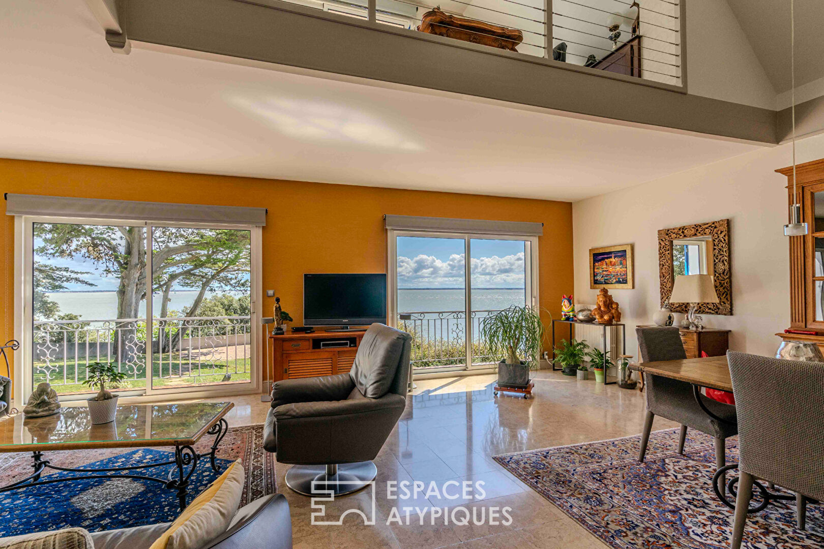 Villa face mer avec piscine à Saint-Marc-Sur-Mer