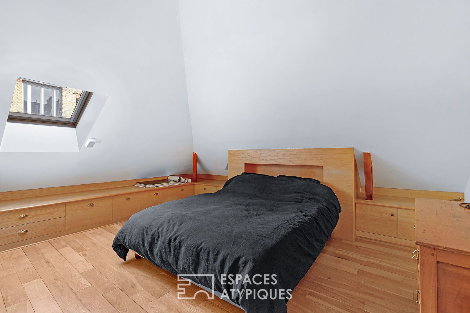 Penthouse with terrace near Parc Georges Brassens