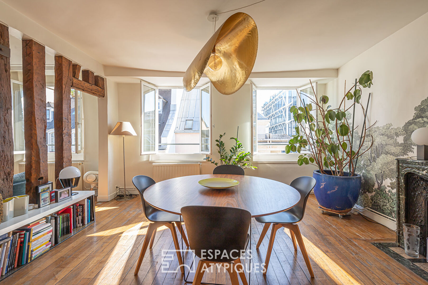 Appartement traversant avec vue Beaubourg