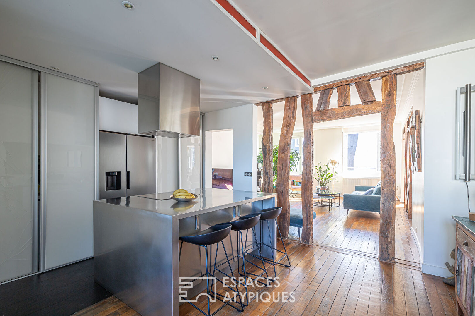 Appartement traversant avec vue Beaubourg