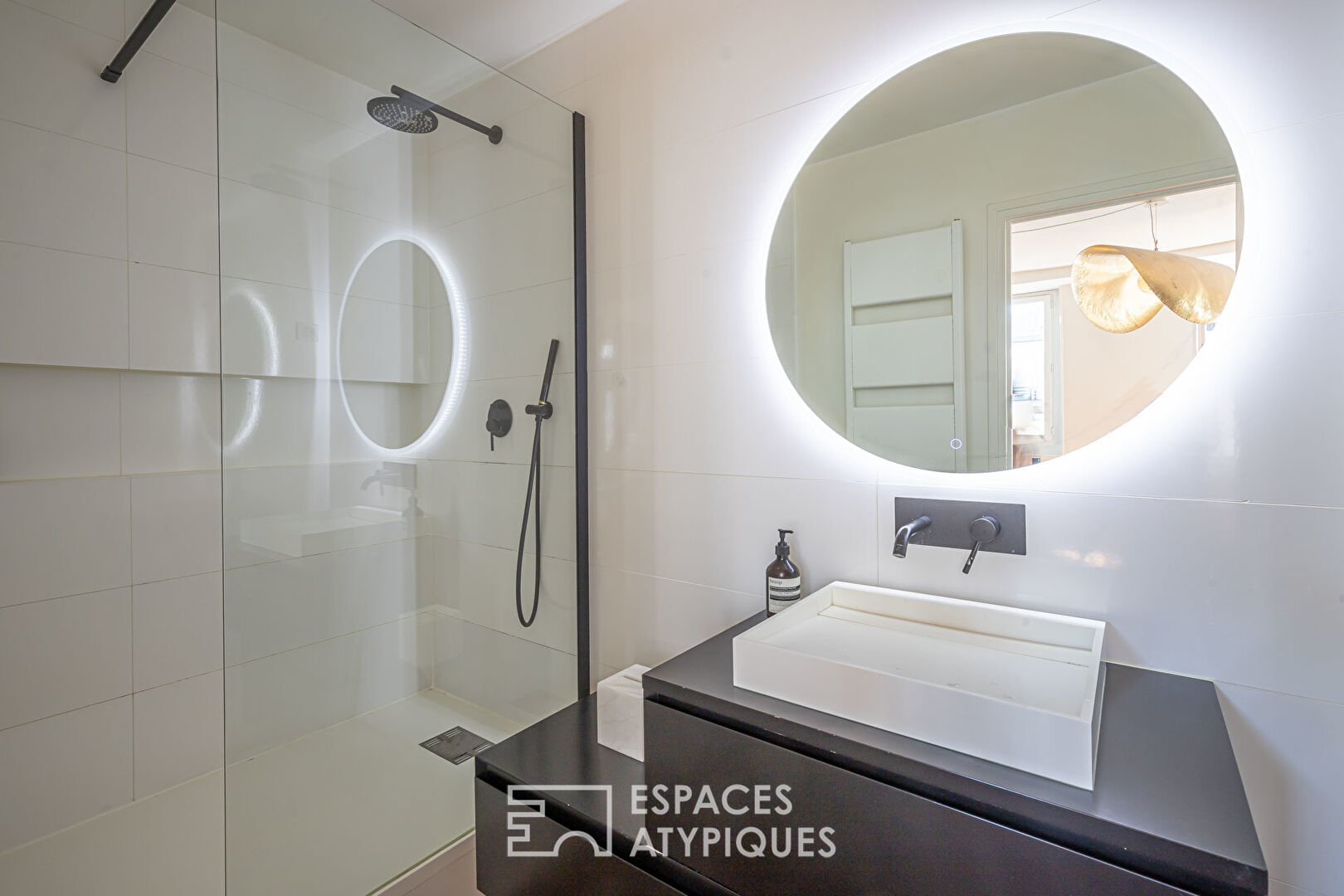 Appartement traversant avec vue Beaubourg