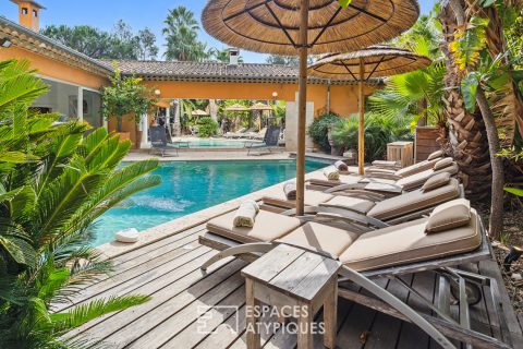 Villa with swimming pool in a Balinese atmosphere