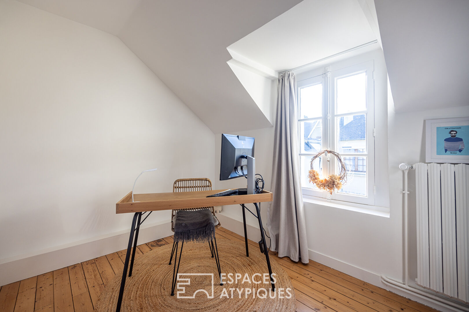 Charmante maison en pierre à la rénovation contemporaine