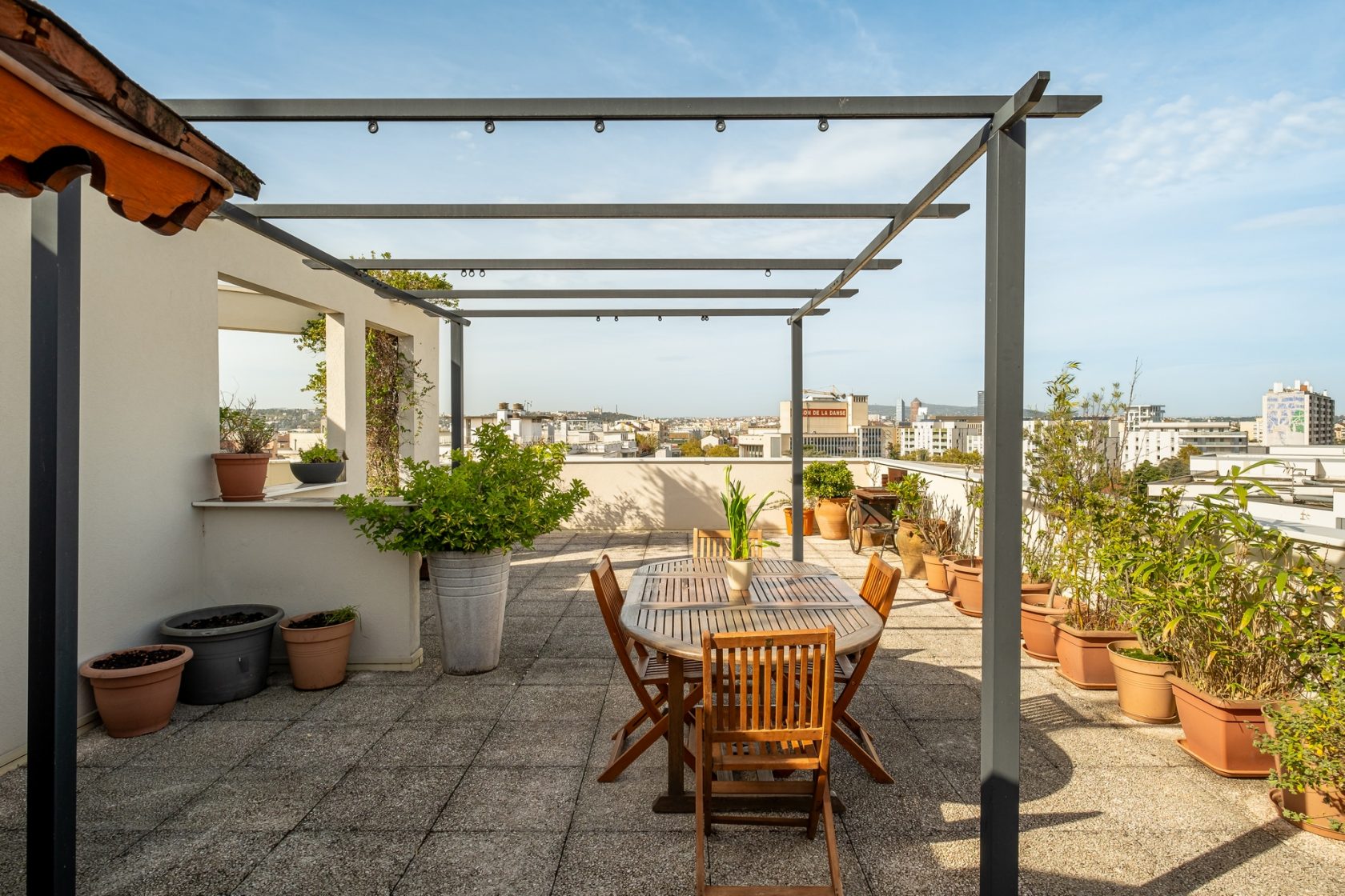Attic with breathtaking view in the 8th