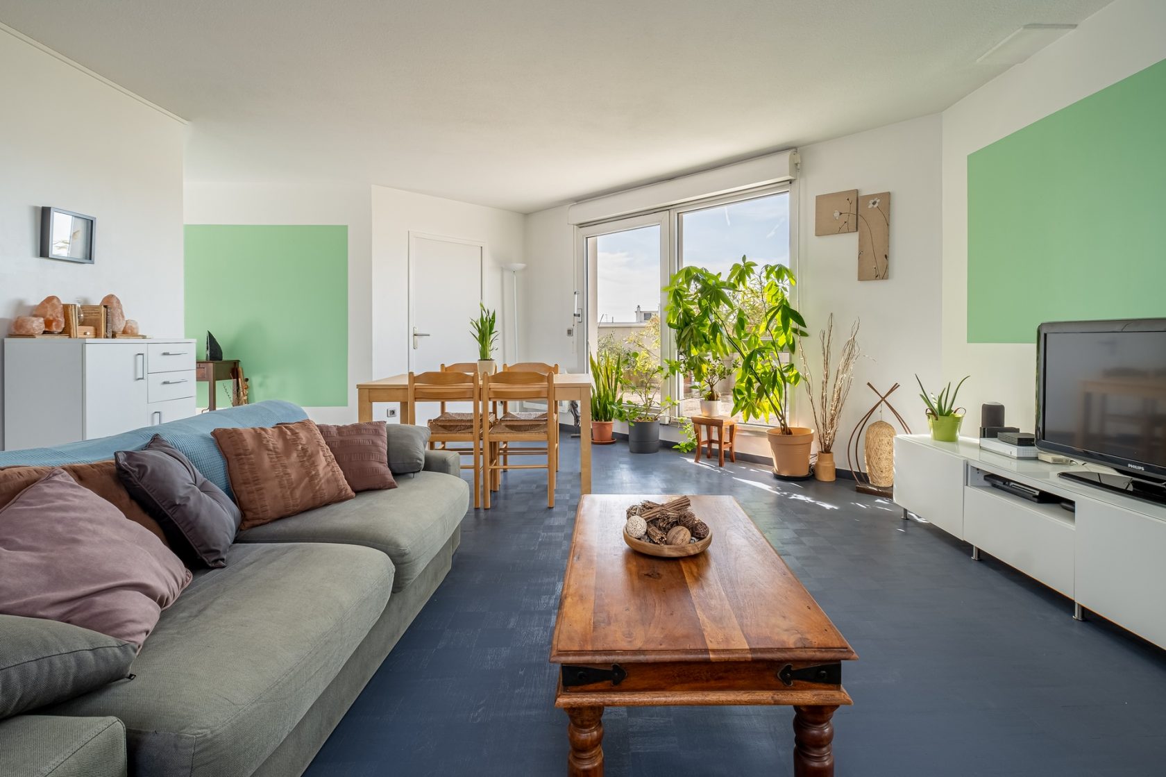 Attic with breathtaking view in the 8th