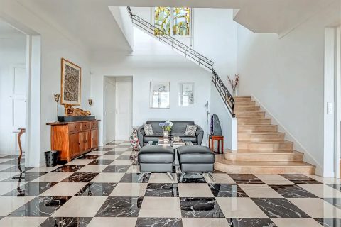 Belle Époque house with swimming pool and sea view