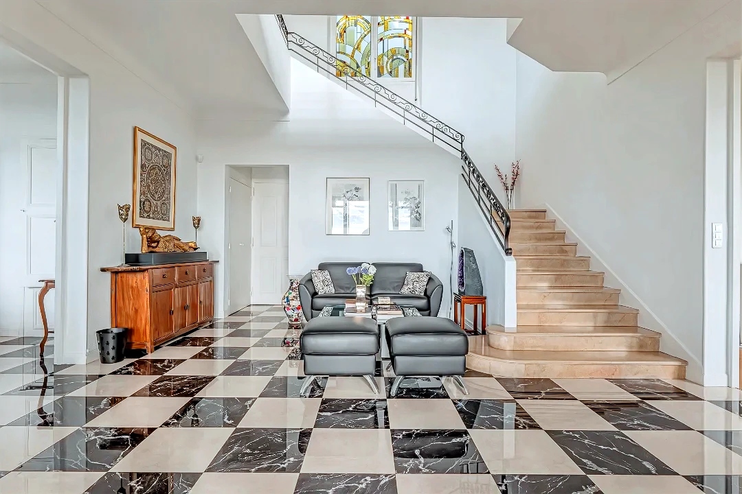 Belle Époque house with swimming pool and sea view