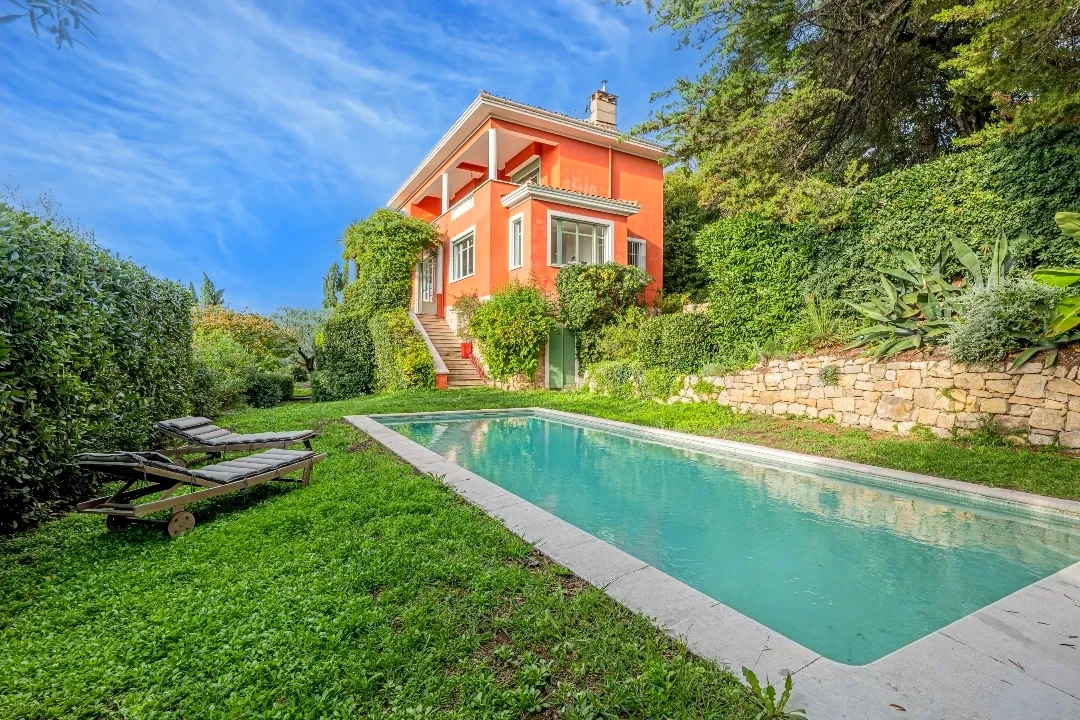 Belle Époque house with swimming pool and sea view