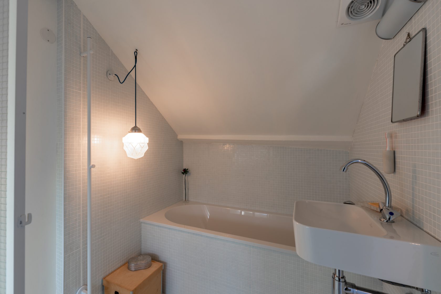 Loft style with 2 bedrooms, train station district – Rennes city center