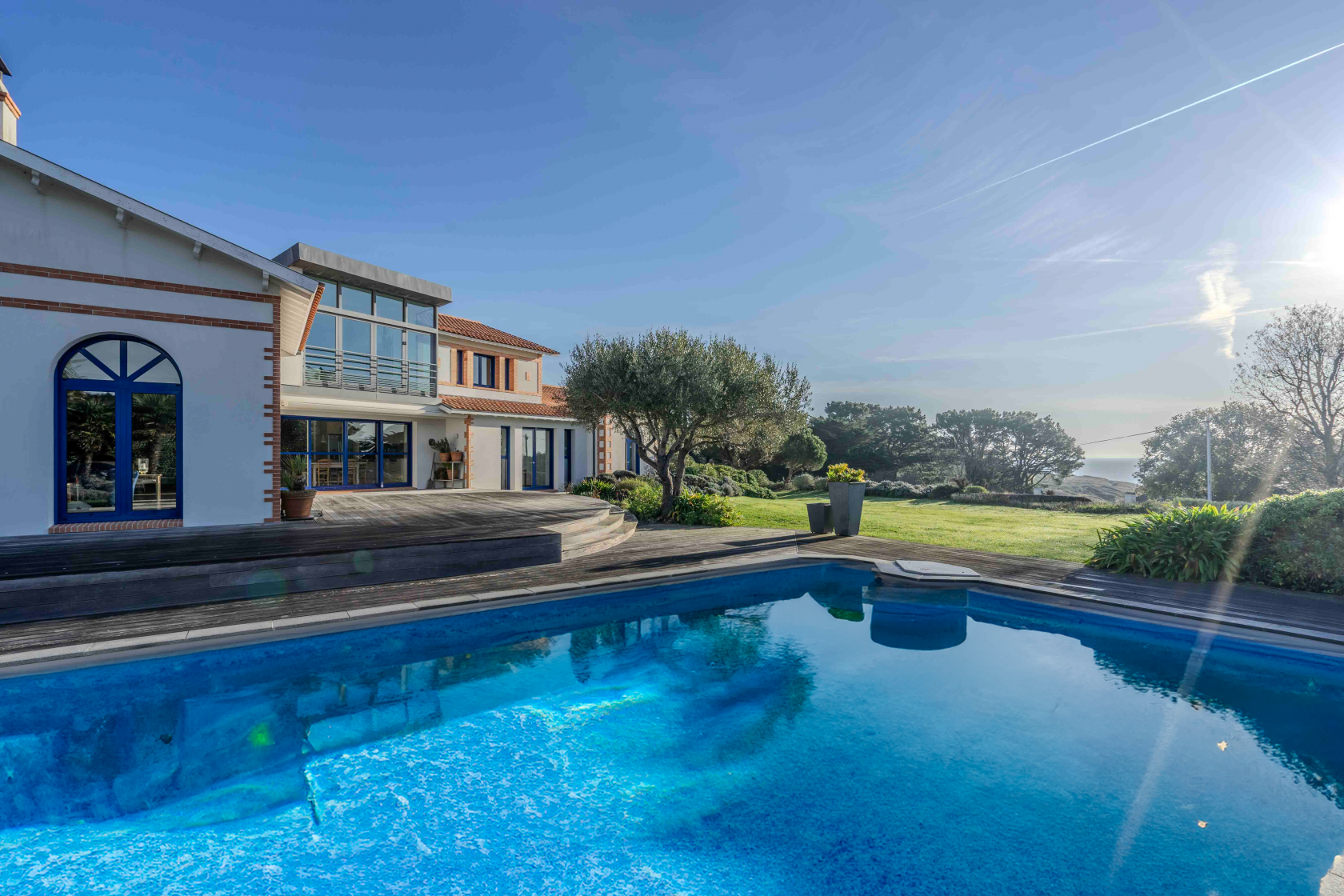 Exceptional villa overlooking the ocean
